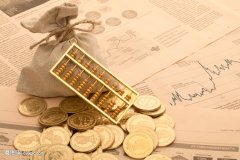 美元理财产品“吸金”与“提前止盈”并行 潜在